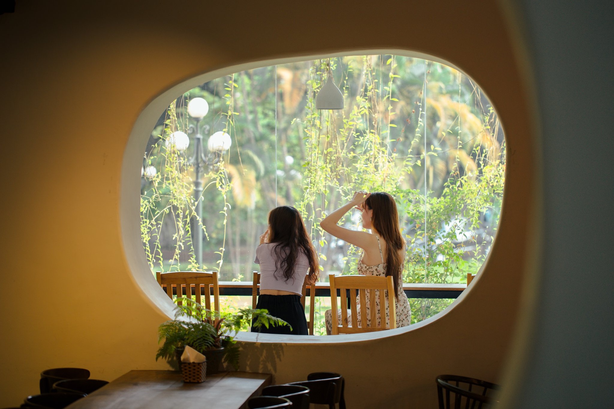 Tận hưởng dịp nghỉ lễ 2/9 với 5 quán cafe view xanh mát, thoáng đãng tại Hà Nội - Ảnh 19. Tận hưởng dịp nghỉ lễ 2/9 với 5 quán cafe view xanh mát, thoáng đãng tại Hà Nội - Ảnh 19.
