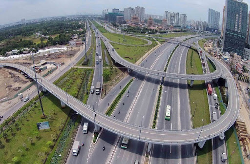 Thủ tướng: Giải ngân hết 630.000 tỉ đồng sẽ góp vào tăng trưởng GDP thêm 0,4% - Ảnh 2.