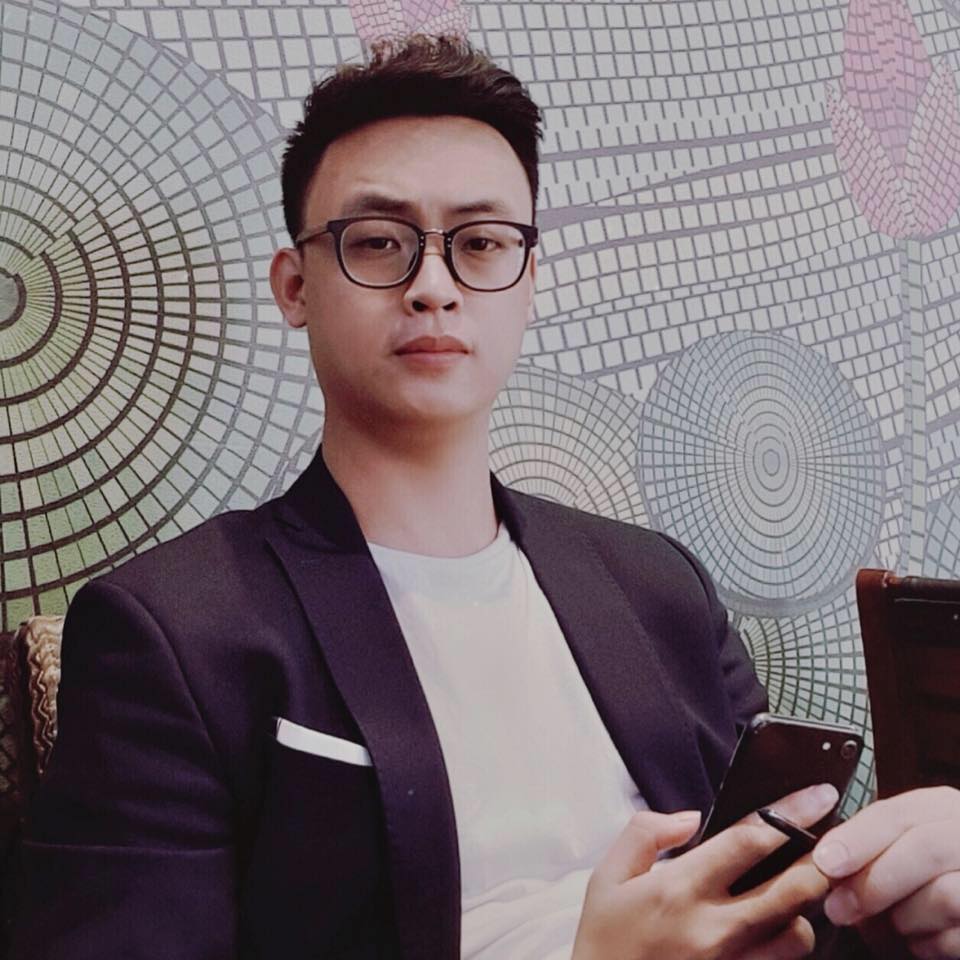 Startup Saado đặt mục tiêu bán 1 triệu đôi giày trong 5 năm tới, nhà sáng lập chia sẻ cách bán 25.000 đôi trong 6 tháng với chi phí marketing 0 đồng - Ảnh 2. Startup Saado đặt mục tiêu bán 1 triệu đôi giày trong 5 năm tới, nhà sáng lập chia sẻ cách bán 25.000 đôi trong 6 tháng với chi phí marketing 0 đồng - Ảnh 2.