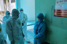 Xét nghiệm SARS-CoV-2 cho lực lượng điều hành chống dịch tại Đà Nẵng