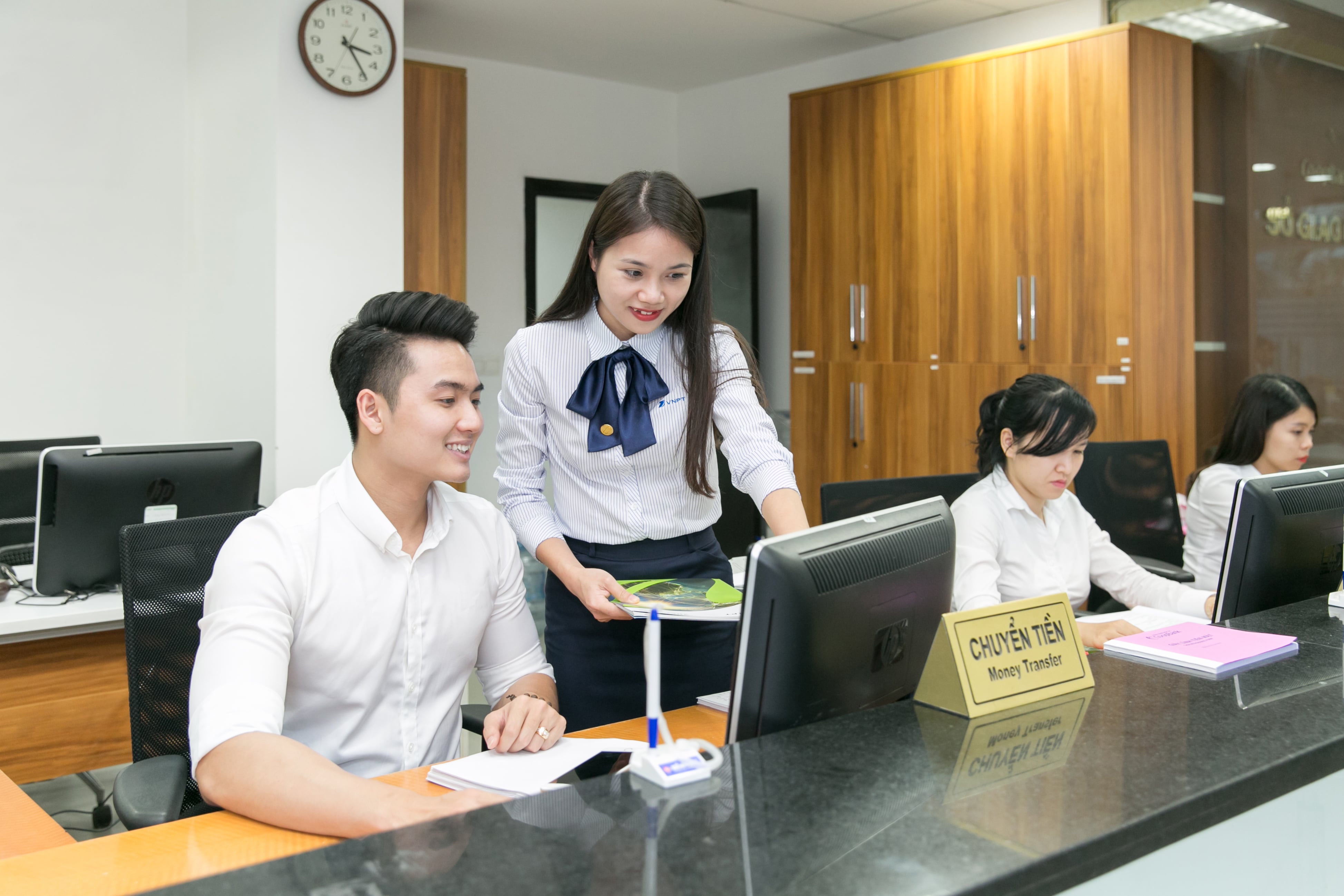 VNPT chuẩn bị lấn sân lĩnh vực AI, công nghệ Blockchain - Ảnh 2. VNPT chuẩn bị lấn sân lĩnh vực AI, công nghệ Blockchain - Ảnh 2.
