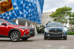 Toyota Corolla Cross được mở bán tại Việt Nam, giá từ 720 triệu đồng