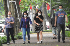 Hà Nội qui định không đeo khẩu trang nơi công cộng phạt tối đa 300.000 đồng