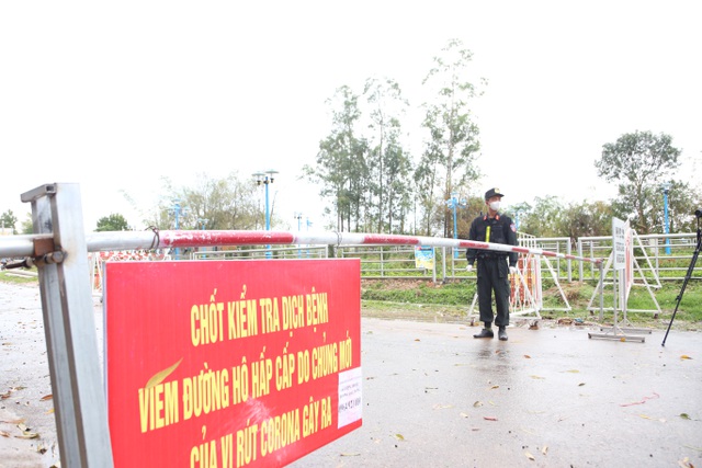 Bắc Giang tiến hành phong tỏa nhiều thôn sau khi có hai người nghi mắc Covid-19 - Ảnh 1. Bắc Giang tiến hành phong tỏa nhiều thôn sau khi có hai người nghi mắc Covid-19 - Ảnh 1.