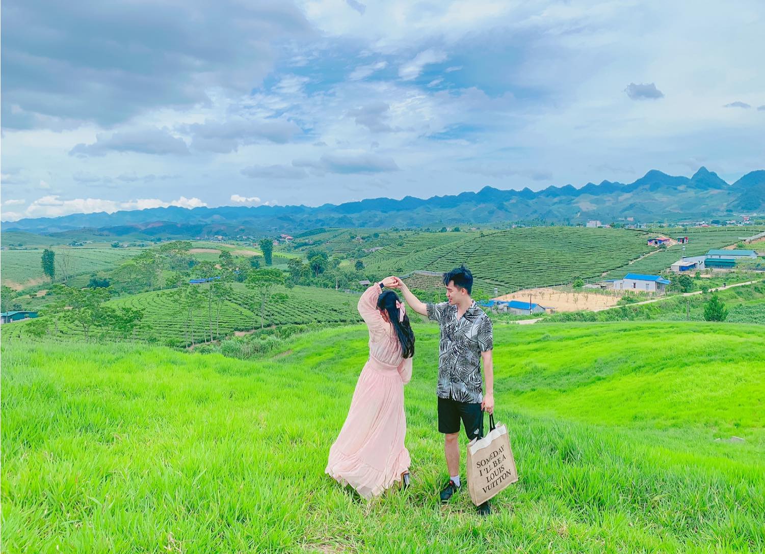 Từ Hà Nội đi Mộc Châu bao nhiêu km? Vi vu cảnh đẹp cuốn hút nơi cao nguyên xanh mát đồi chè - Ảnh 4.