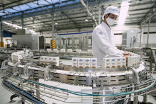 Forbes Việt Nam định giá thương hiệu Vinamilk đạt hơn 2,4 tỉ USD