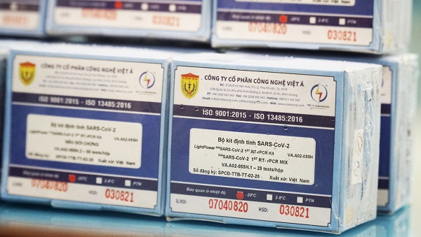 Hà Nội được cấp 10.000 bộ kit xét nghiệm cao cấp nhất để chống dịch COVID-19 - Ảnh 1. Hà Nội được cấp 10.000 bộ kit xét nghiệm cao cấp nhất để chống dịch COVID-19 - Ảnh 1.