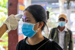 Hà Nội xem xét đeo khẩu trang thành qui tắc chung, kể cả khi hết dịch
