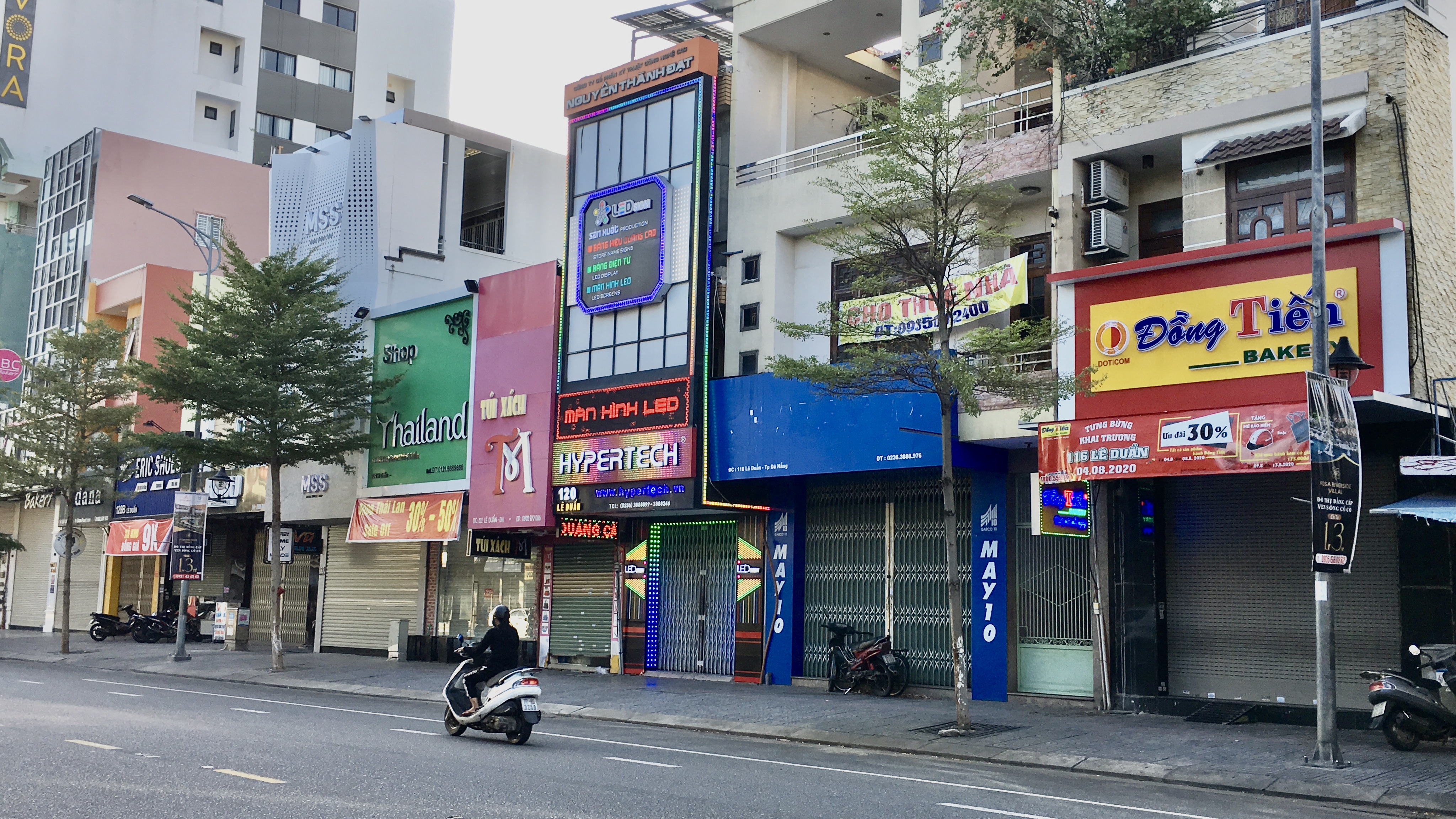 Cho thuê, sang nhượng mặt bằng bị 'ế' ở tuyến phố thời trang lớn nhất Đà Nẵng - Ảnh 1.