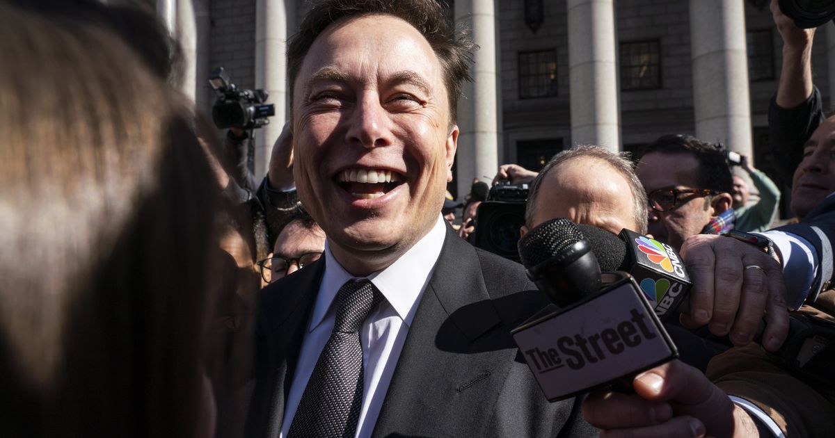 Sau khi cổ phiếu Tesla chia tách, Elon Musk còn giàu hơn cả Mark Zuckerberg - Ảnh 1. Sau khi cổ phiếu Tesla chia tách, Elon Musk còn giàu hơn cả Mark Zuckerberg - Ảnh 1.