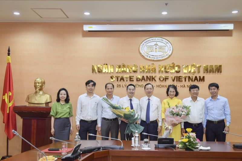 Ngân hàng Nhà nước bổ nhiệm loạt nhân sự mới - Ảnh 1. Ngân hàng Nhà nước bổ nhiệm loạt nhân sự mới - Ảnh 1.