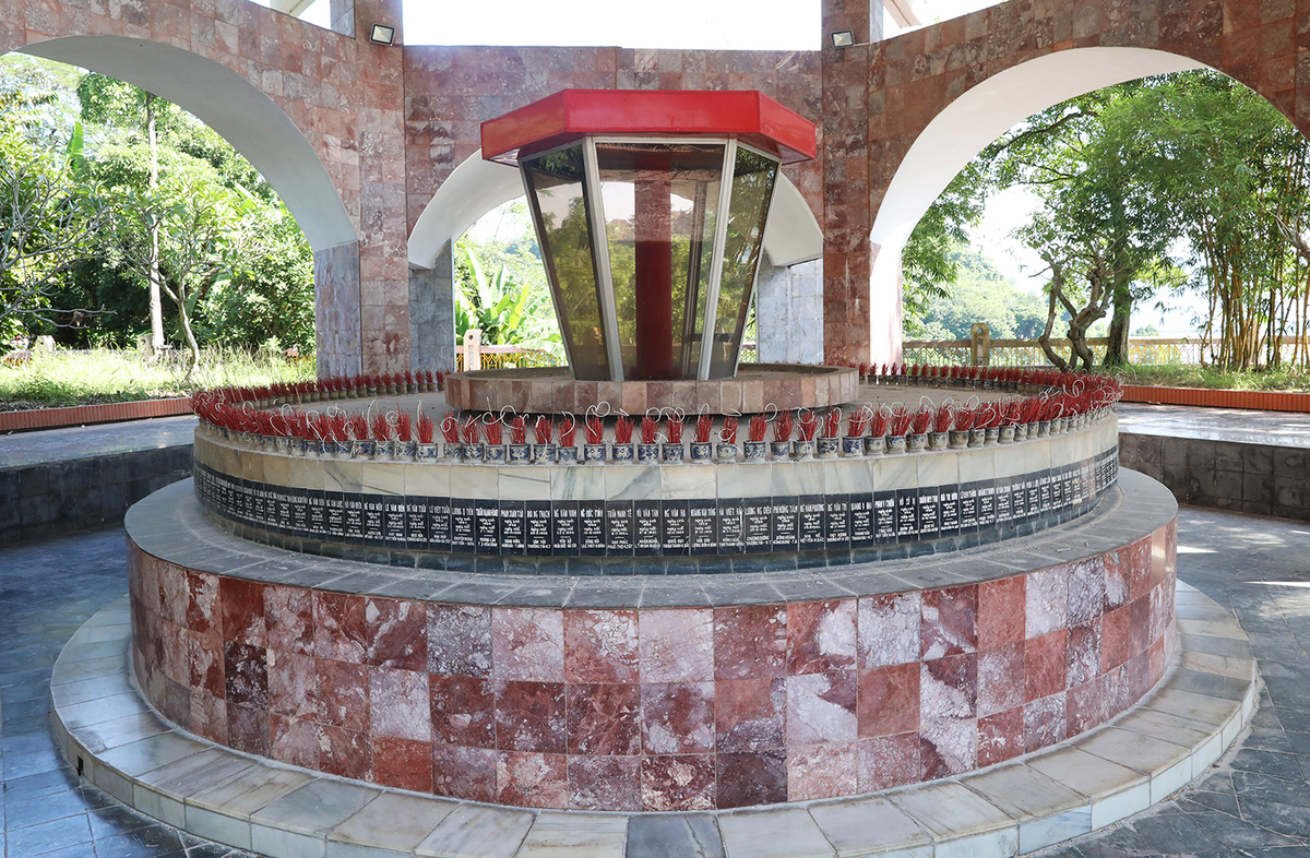 Chiêm ngưỡng vẻ đẹp hùng vĩ của công trình thế kỉ thuỷ điện Hòa Bình - Ảnh 11. Chiêm ngưỡng vẻ đẹp hùng vĩ của công trình thế kỉ thuỷ điện Hòa Bình - Ảnh 11.