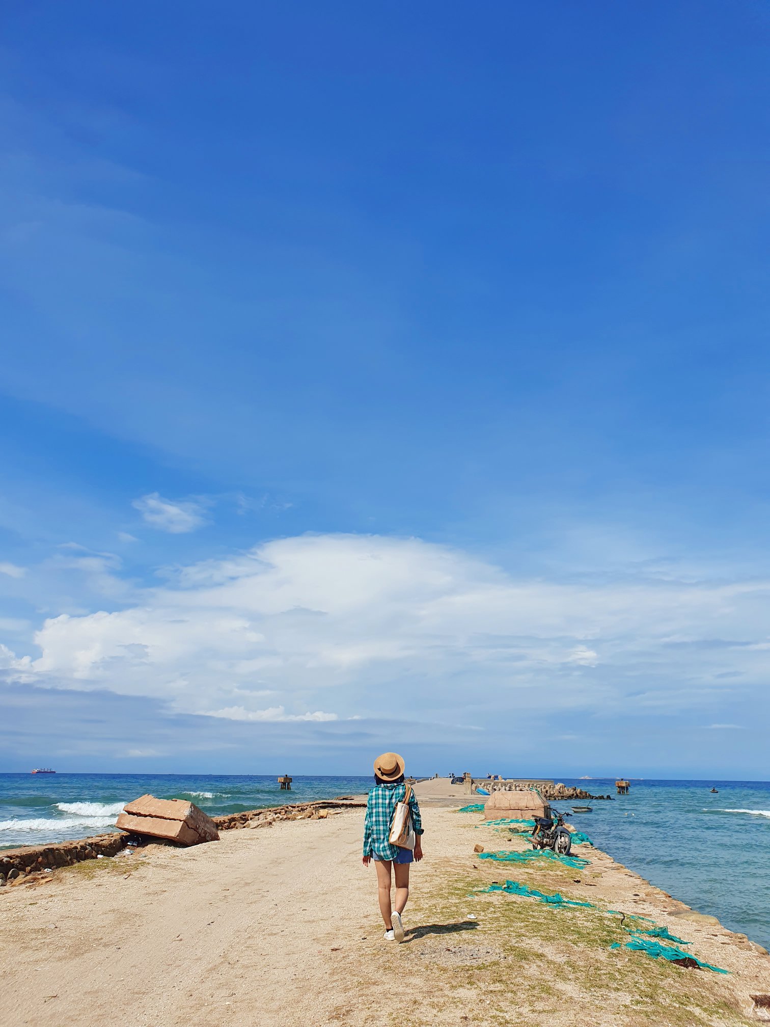 Ghé Mũi Dinh Ninh Thuận, chiêm ngưỡng cung đường ven biển đẹp nhất Việt Nam - Ảnh 2. Ghé Mũi Dinh Ninh Thuận, chiêm ngưỡng cung đường ven biển đẹp nhất Việt Nam - Ảnh 2.