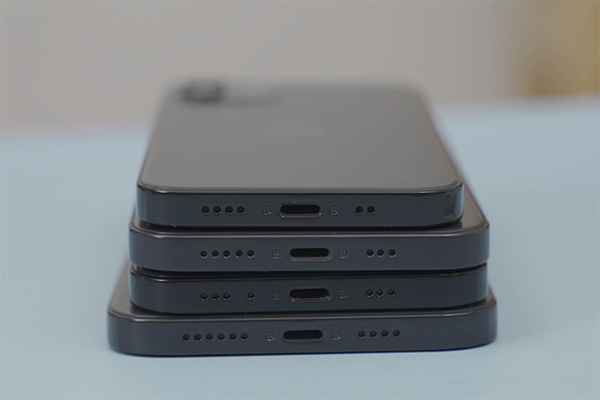 Mô hình iPhone 12 xuất hiện tại Việt Nam, giống hệt như thông tin rò rỉ - Ảnh 4. Mô hình iPhone 12 xuất hiện tại Việt Nam, giống hệt như thông tin rò rỉ - Ảnh 4.