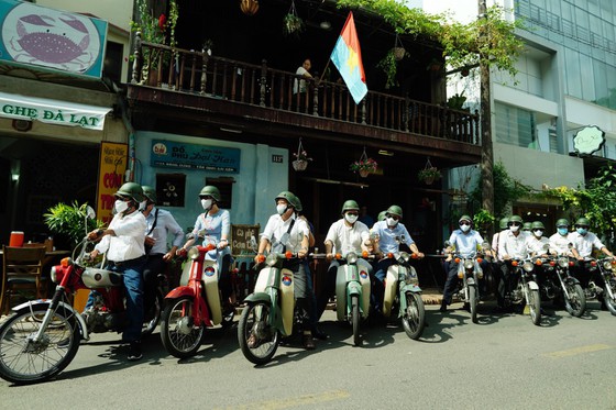 Trải nghiệm chùm tour du lịch "Theo dấu chân Biệt động Sài Gòn". (Ảnh: Sài Gòn Giải Phóng). Trải nghiệm chùm tour du lịch "Theo dấu chân Biệt động Sài Gòn". (Ảnh: Sài Gòn Giải Phóng).