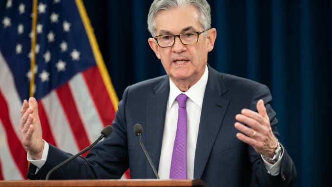 Fed cam kết giữ nguyên lãi suất đến năm 2023 - Ảnh 1. Fed cam kết giữ nguyên lãi suất đến năm 2023 - Ảnh 1.