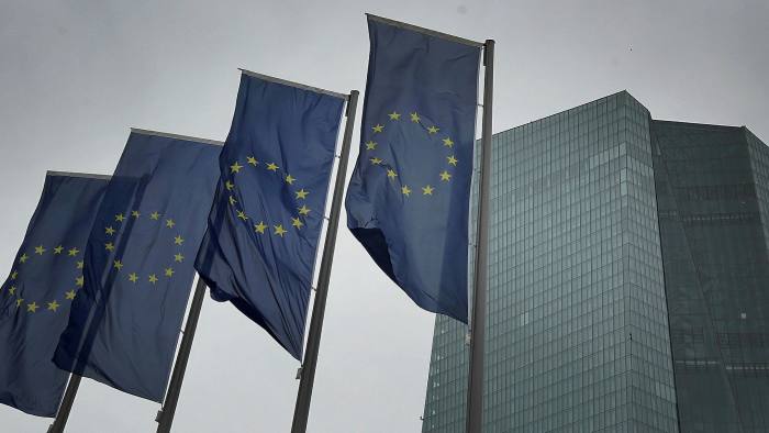 ECB nới lỏng qui định về ngân hàng nhằm thúc đẩy nền kinh tế - Ảnh 1. ECB nới lỏng qui định về ngân hàng nhằm thúc đẩy nền kinh tế - Ảnh 1.