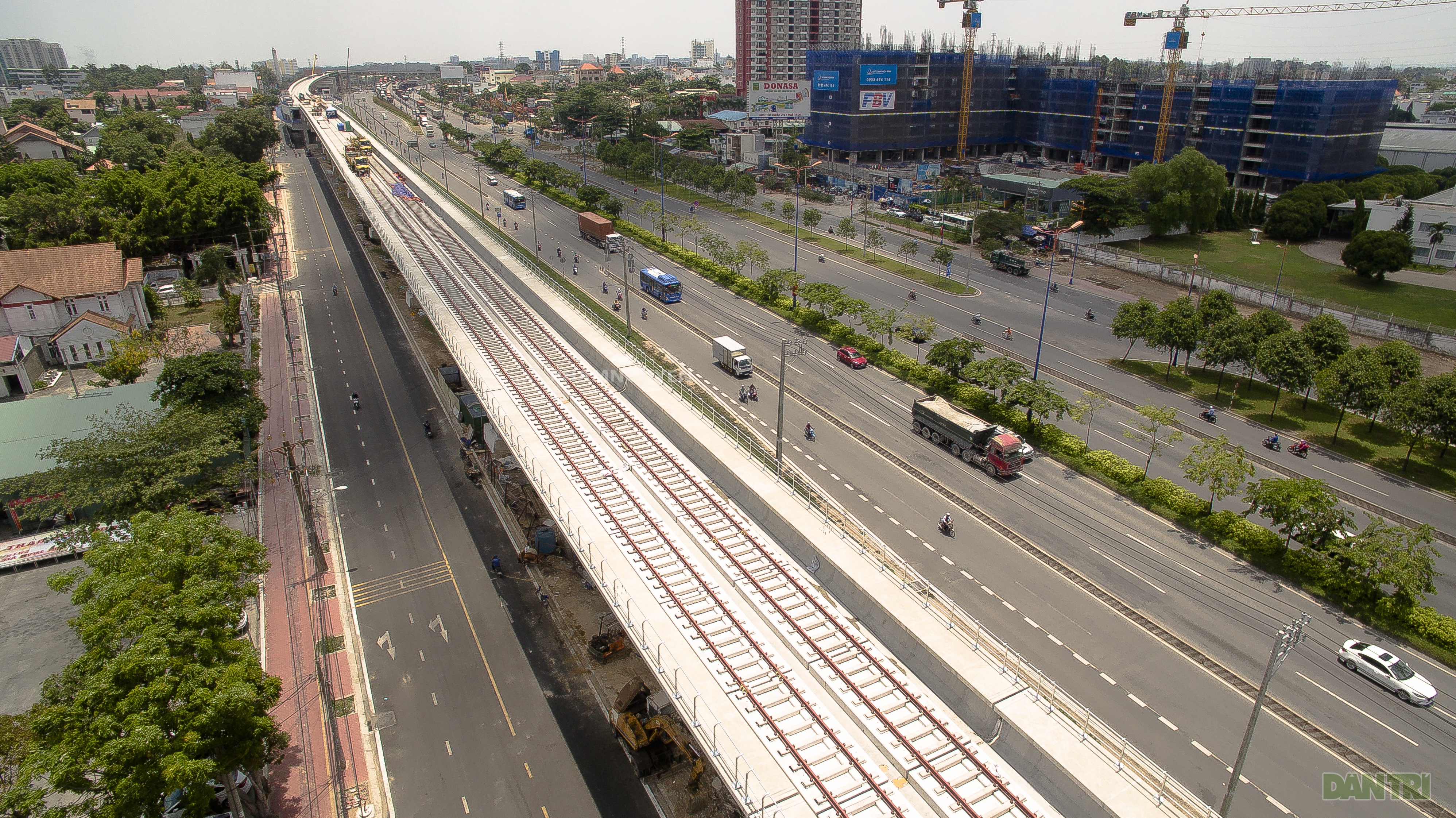 Toàn cảnh tuyến metro đầu tiên của TP HCM. (Ảnh: Dân trí). Toàn cảnh tuyến metro đầu tiên của TP HCM. (Ảnh: Dân trí).