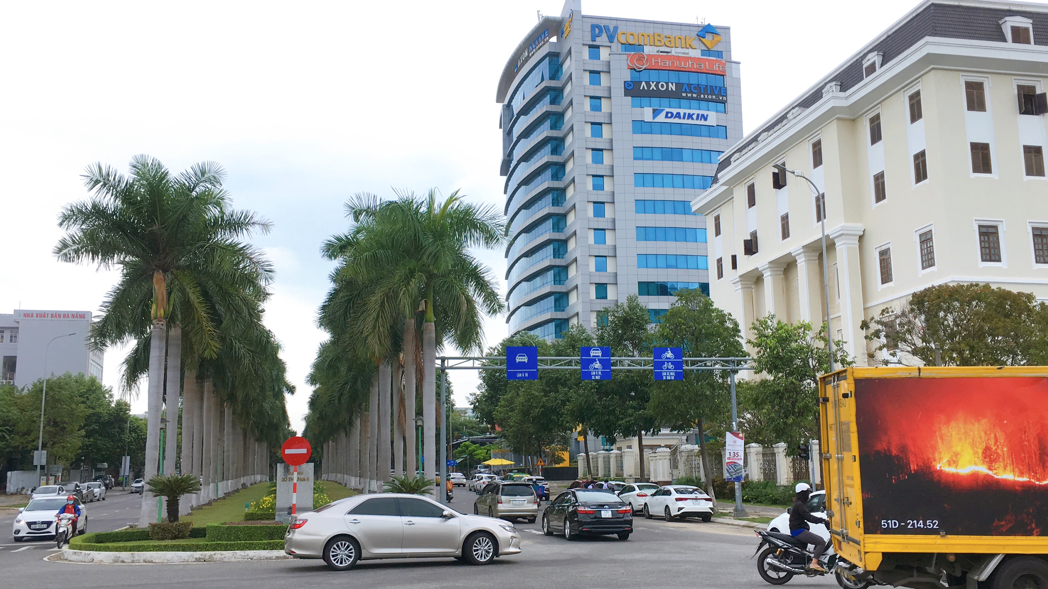 Những tòa nhà văn phòng cho thuê hái ra tiền ở Đà Nẵng bất chấp dịch COVID-19 - Ảnh 14. Những tòa nhà văn phòng cho thuê hái ra tiền ở Đà Nẵng bất chấp dịch COVID-19 - Ảnh 14.