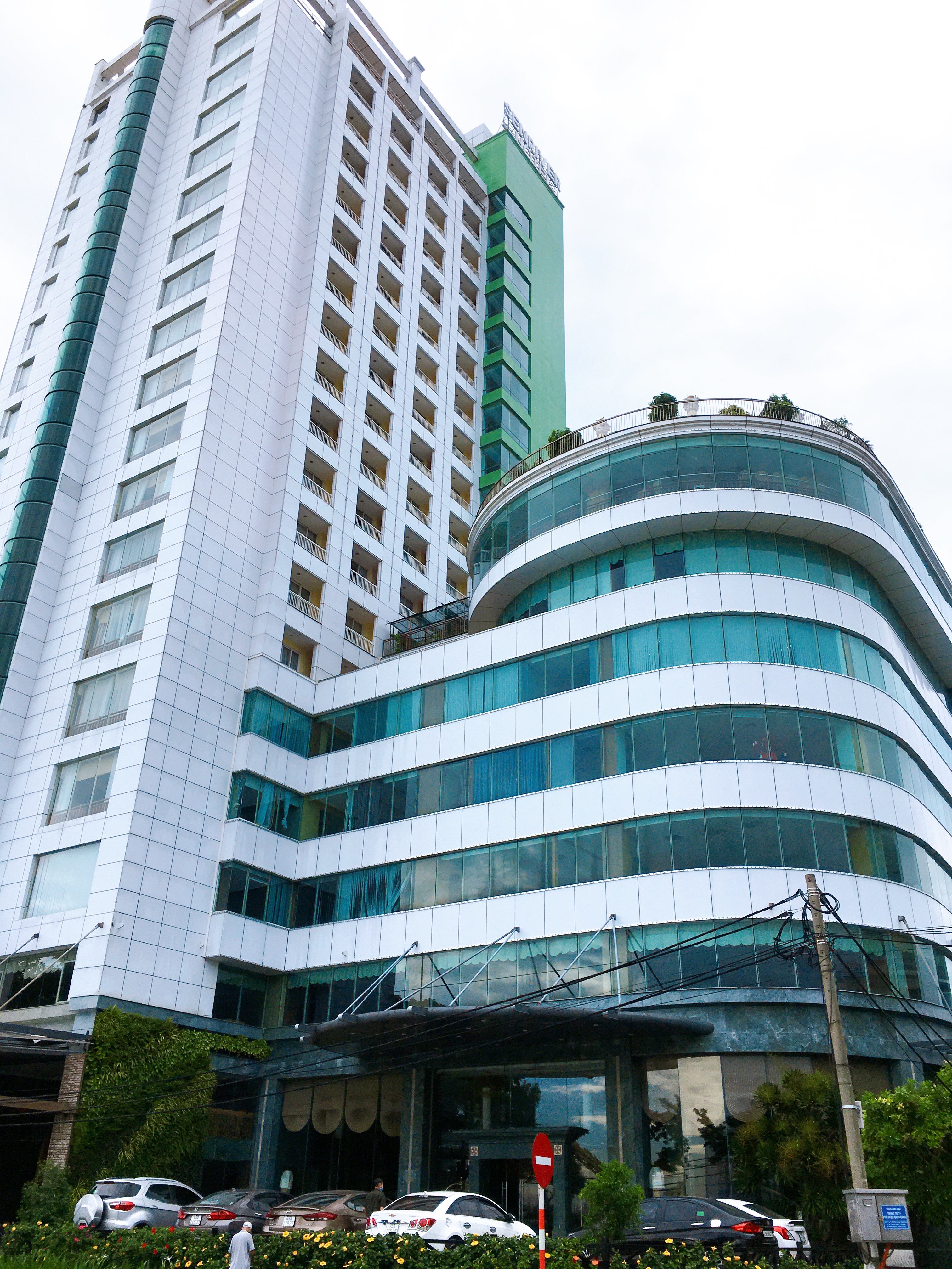 Những tòa nhà văn phòng cho thuê hái ra tiền ở Đà Nẵng bất chấp dịch COVID-19 - Ảnh 7. Những tòa nhà văn phòng cho thuê hái ra tiền ở Đà Nẵng bất chấp dịch COVID-19 - Ảnh 7.