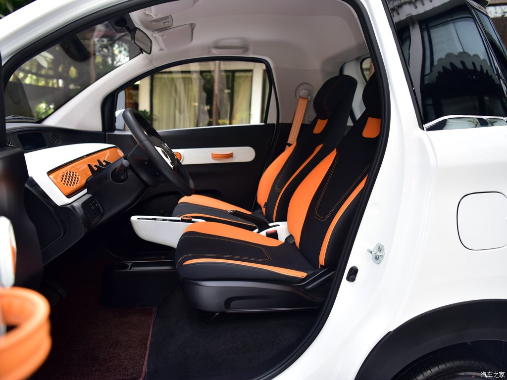 Xe hơi chạy điện mini với giá từ 135 triệu đồng đặc biệt thu hút người tiêu dùng - Ảnh 5. Xe hơi chạy điện mini với giá từ 135 triệu đồng đặc biệt thu hút người tiêu dùng - Ảnh 5.