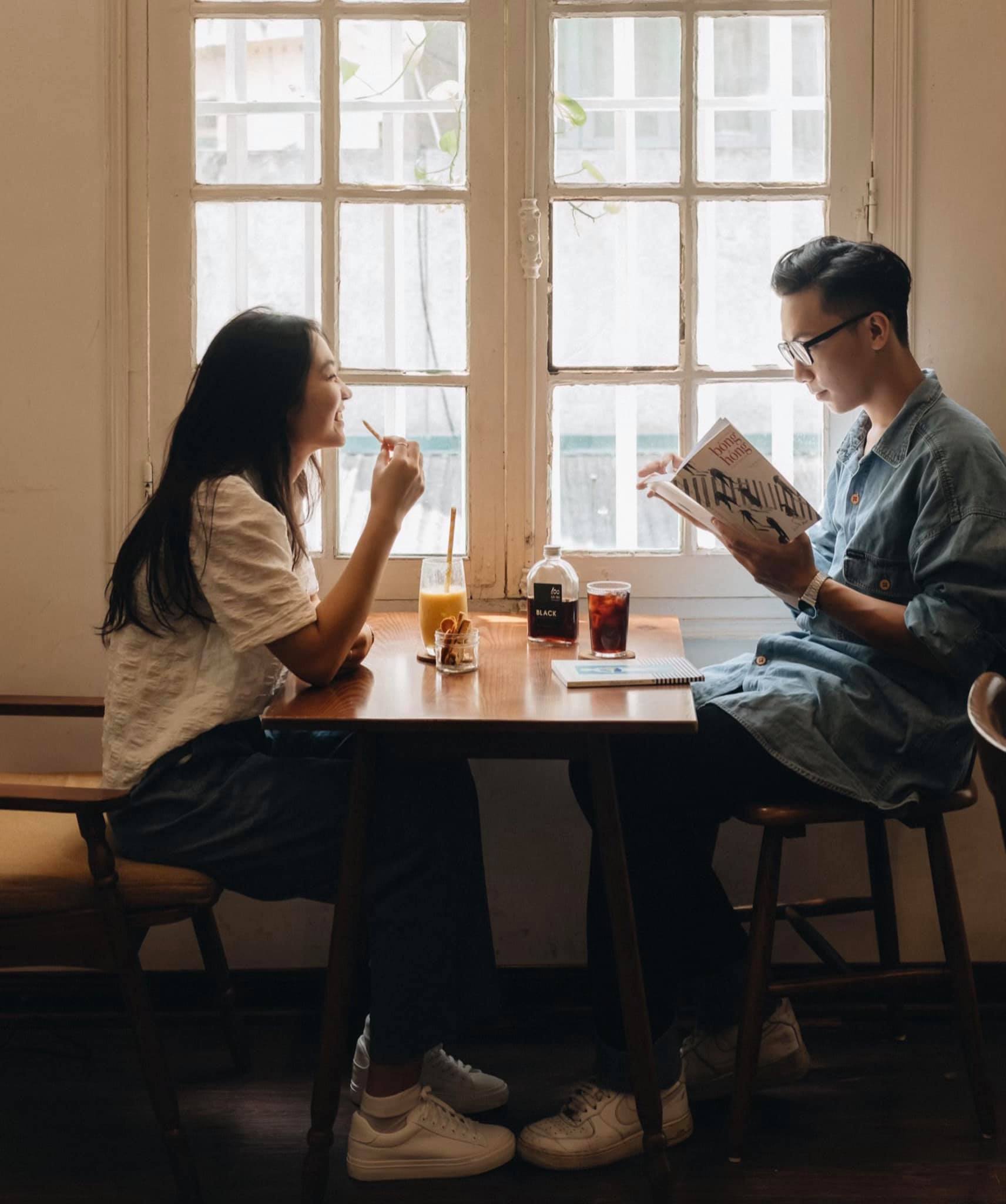 Dịp 20/10, đừng quên rủ nàng đến một trong những địa chỉ cafe lãng mạn ngay dưới đây tại Hà Nội - Ảnh 11.