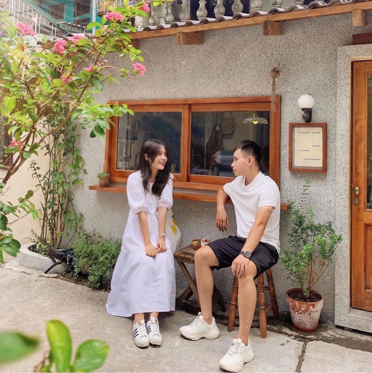 Dịp 20/10, đừng quên rủ nàng đến một trong những địa chỉ cafe lãng mạn ngay dưới đây tại Hà Nội - Ảnh 1.