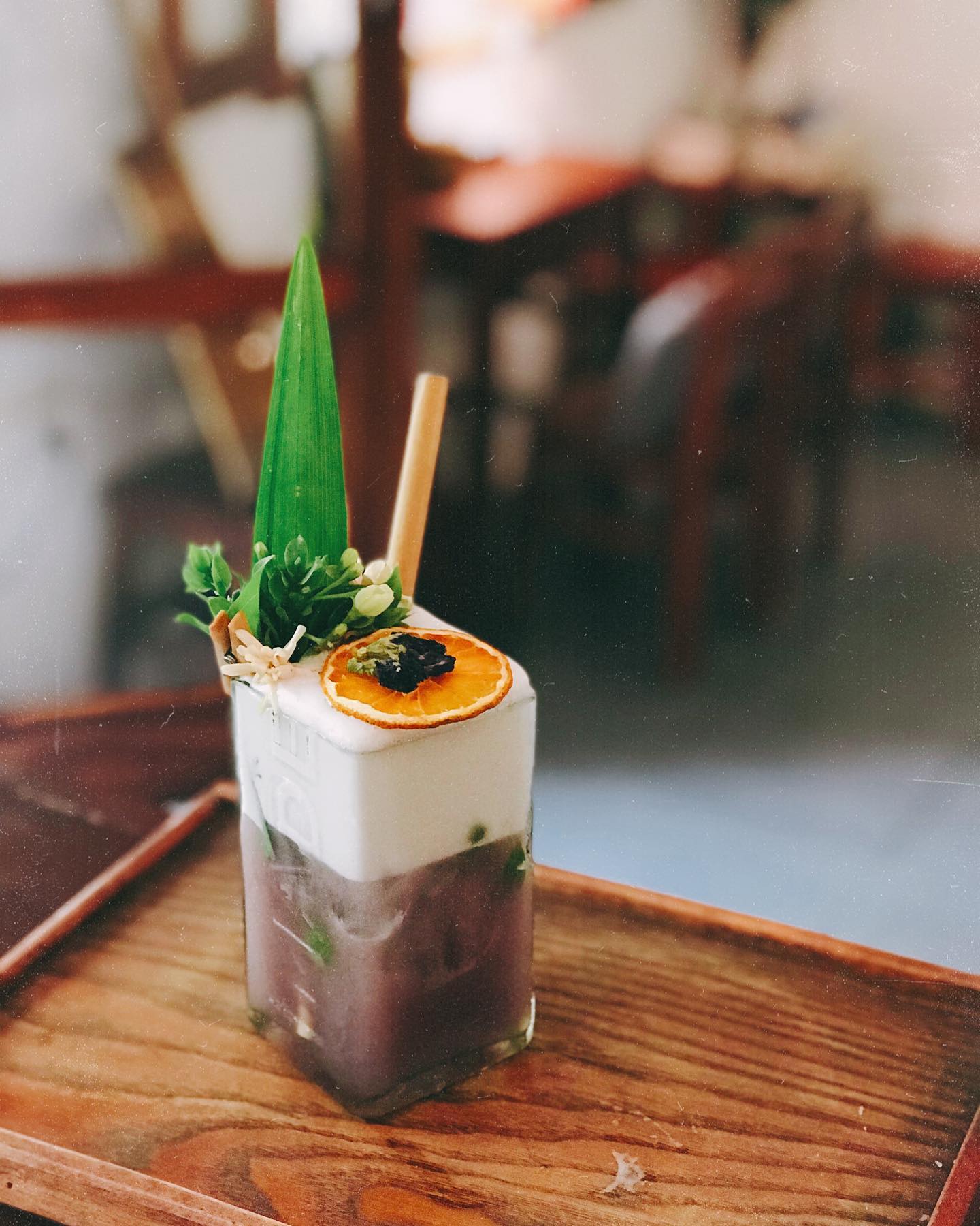 Dịp 20/10, đừng quên rủ nàng đến một trong những địa chỉ cafe lãng mạn ngay dưới đây tại Hà Nội - Ảnh 15.