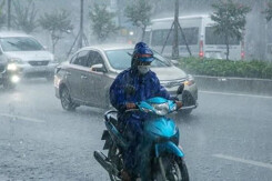 Thời tiết Hà Nội hôm nay 25/9: Mưa rào và dông vài nơi, Hải Phòng mưa vào chiều tối