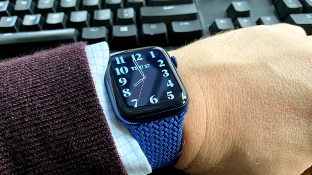 Có nên mua Apple Watch Series 6 vì cảm biến nồng độ oxy trong máu? - Ảnh 8. Có nên mua Apple Watch Series 6 vì cảm biến nồng độ oxy trong máu? - Ảnh 8.
