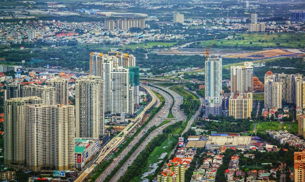 Khu Đông TP HCM 'phá kén' nhờ những cú hích hạ tầng - Ảnh 2.