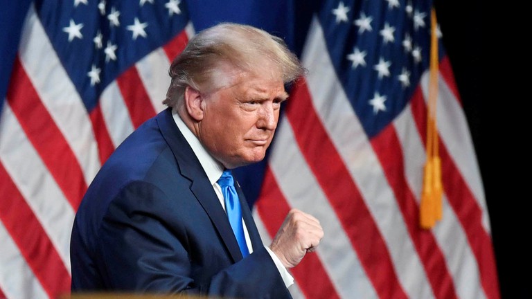 Báo Mỹ nói Tổng thống Donald Trump không nộp thuế liên bang trong 10 năm - Ảnh 1.