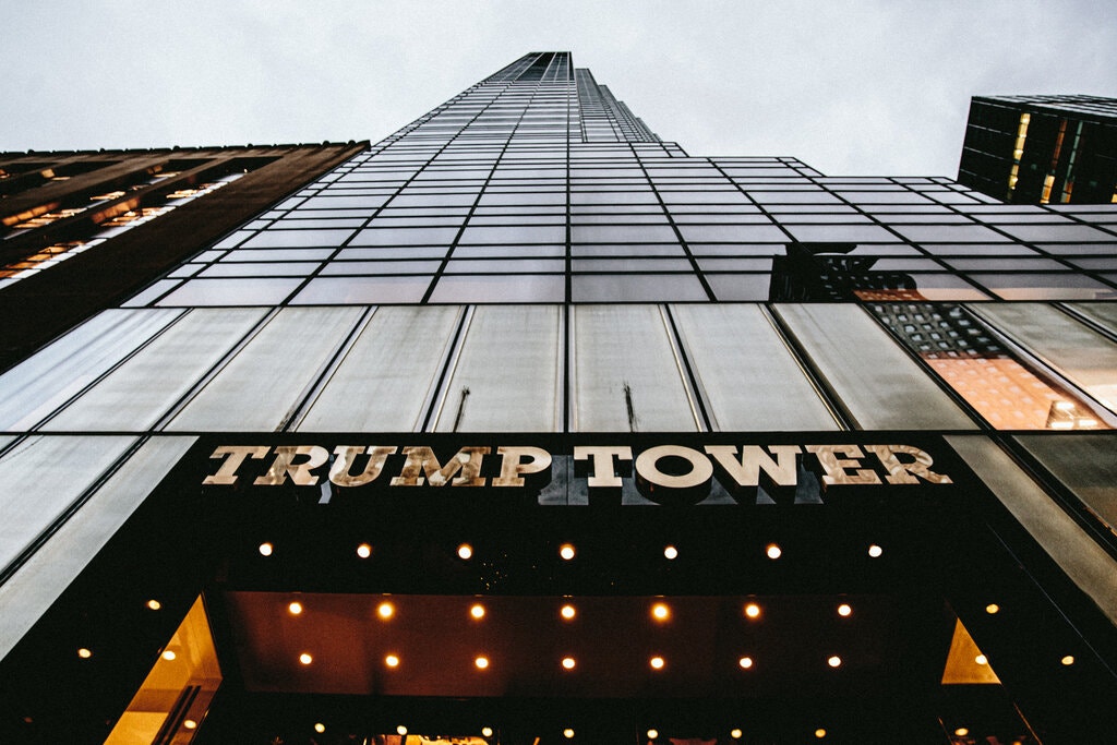 18 tiết lộ từ hồ sơ thuế gây tranh cãi của Tổng thống Trump - Ảnh 2. 18 tiết lộ từ hồ sơ thuế gây tranh cãi của Tổng thống Trump - Ảnh 2.