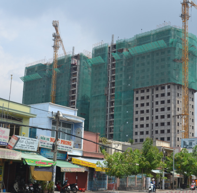 Các khách sạn, cao ốc lớn phải thế chấp ngân hàng vì doanh nghiệp bđs kinh doanh lỗ - Ảnh 5. Các khách sạn, cao ốc lớn phải thế chấp ngân hàng vì doanh nghiệp bđs kinh doanh lỗ - Ảnh 5.