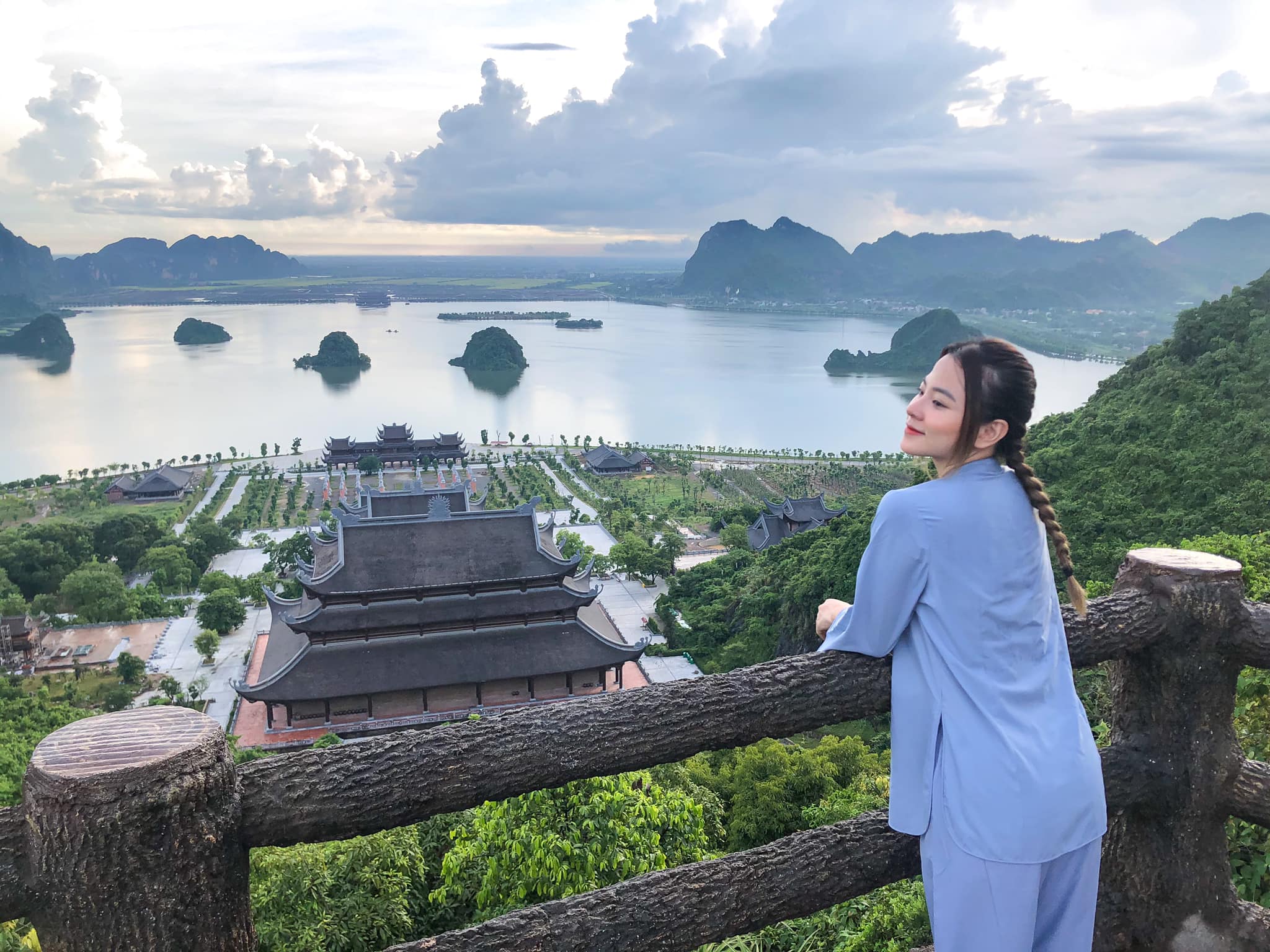 Chiêm ngưỡng cảnh đẹp hút hồn tại khu du lịch Tam Chúc, Hà Nam  - Ảnh 3.