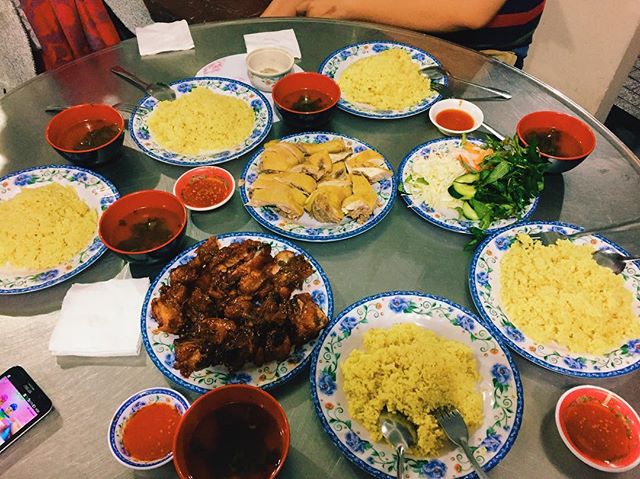 Giữa Phan Rang đầy nắng và gió, thưởng thức món cơm gà thanh mát, thơm ngon - Ảnh 8.