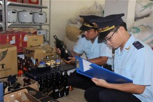 Hải quan đã bắt giữ hơn 1.100 vụ hàng hóa vi phạm, trị giá hơn 161 tỉ đồng trong tháng 8