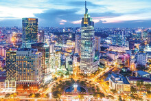 Việt Nam dự kiến tăng trưởng GDP năm 2021 khoảng 6,7%