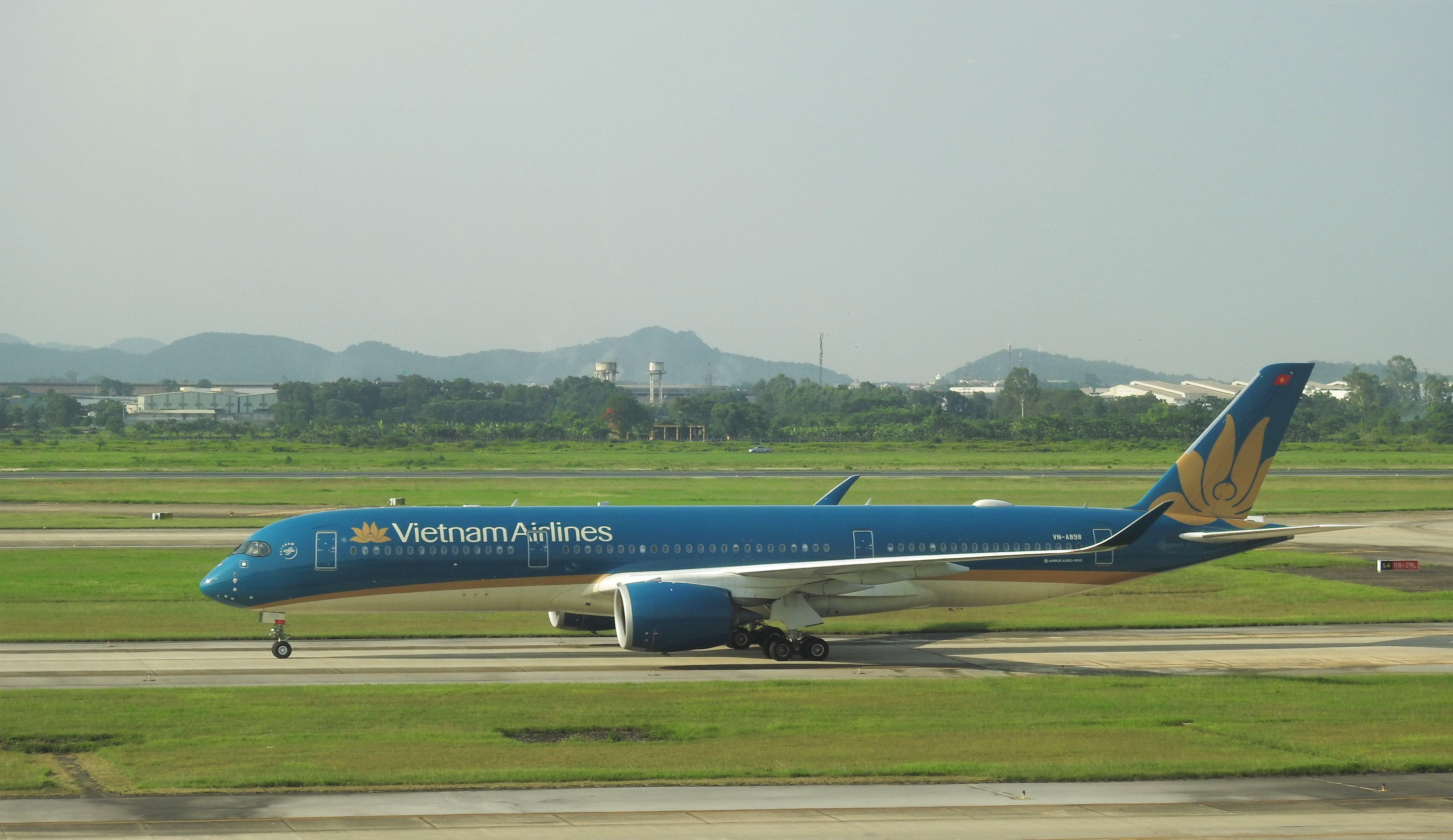 Vietnam Airlines mở lại hai đường bay với Đà Nẵng từ ngày 7/9 - Ảnh 1. Vietnam Airlines mở lại hai đường bay với Đà Nẵng từ ngày 7/9 - Ảnh 1.