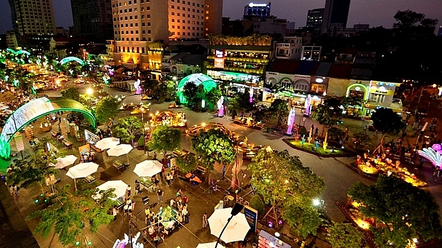 Top 7 địa điểm chụp hình không nên bỏ lỡ trong dịp Trung Thu tại Sài Gòn - Ảnh 7. Top 7 địa điểm chụp hình không nên bỏ lỡ trong dịp Trung Thu tại Sài Gòn - Ảnh 7.