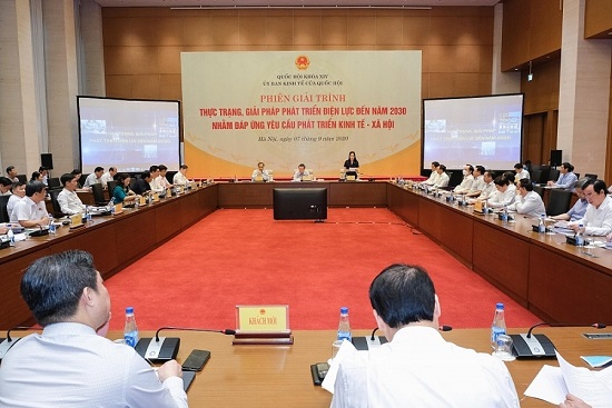 Bộ trưởng Bộ Công Thương: Ngành điện sẽ tiếp tục ưu tiên phát triển năng lượng tái tạo - Ảnh 1. Bộ trưởng Bộ Công Thương: Ngành điện sẽ tiếp tục ưu tiên phát triển năng lượng tái tạo - Ảnh 1.