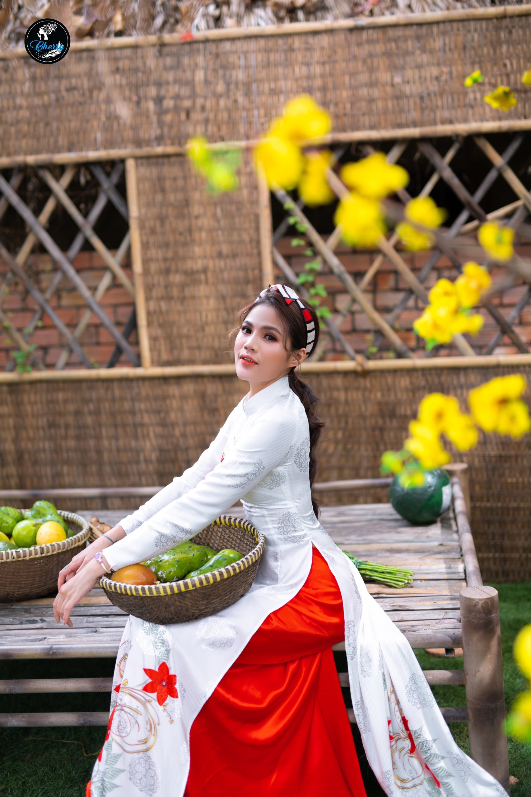 Lưu ngay 5 địa chỉ chụp ảnh áo dài Tết cực lung linh ở Sài Gòn - Ảnh 28. Lưu ngay 5 địa chỉ chụp ảnh áo dài Tết cực lung linh ở Sài Gòn - Ảnh 28.