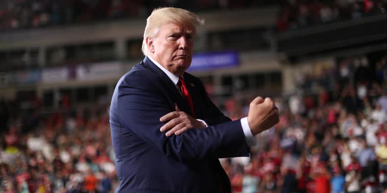 Đồng minh khuyên ông Trump không ân xá cho chính mình - Ảnh 1.