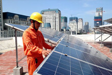 Giá mua điện mặt trời mái nhà cao nhất là 2.162 đồng/kWh trong năm 2021