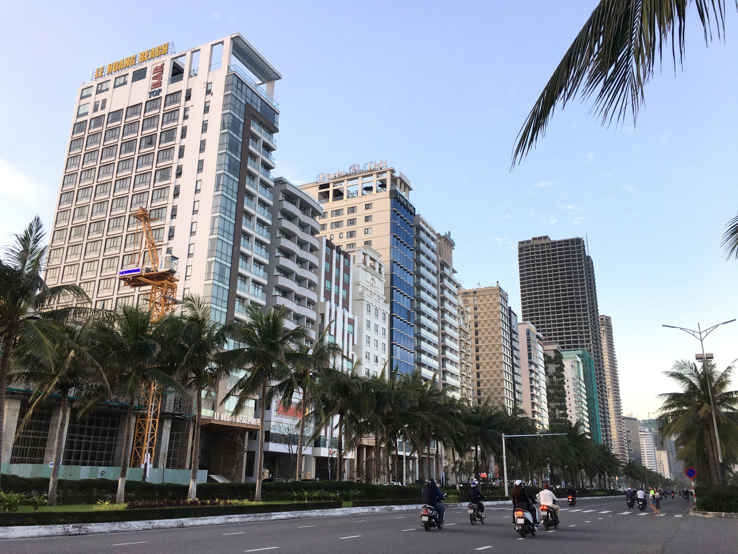 Khoảng 70% doanh nghiệp du lịch Đà Nẵng hoạt động lại - Ảnh 1.