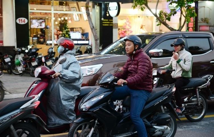 Thời tiết Đà Nẵng hôm nay 13/1: Vẫn duy trì tình trạng mưa rét, Đà Lạt đêm rét, không mưa - Ảnh 1. Thời tiết Đà Nẵng hôm nay 13/1: Vẫn duy trì tình trạng mưa rét, Đà Lạt đêm rét, không mưa - Ảnh 1.