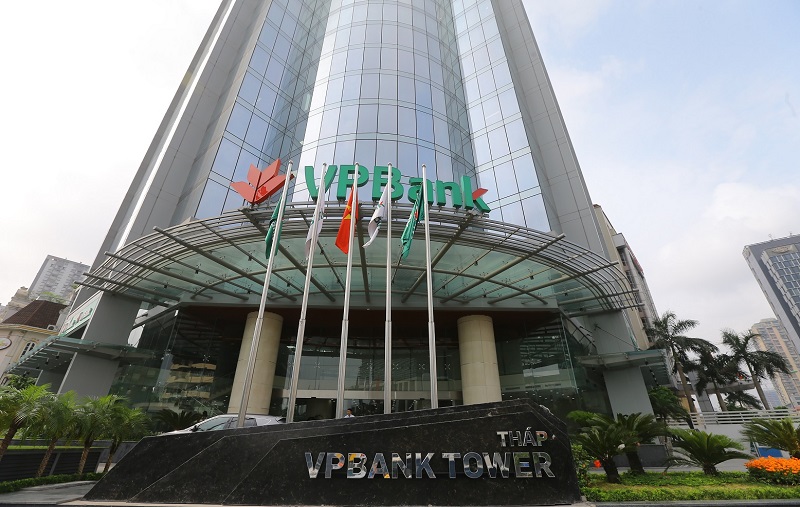 Giá cổ phiếu VPB cao nhất gần 3 năm, người nhà Phó TGĐ VPBank đăng ký bán ra cổ phiếu - Ảnh 1. Giá cổ phiếu VPB cao nhất gần 3 năm, người nhà Phó TGĐ VPBank đăng ký bán ra cổ phiếu - Ảnh 1.