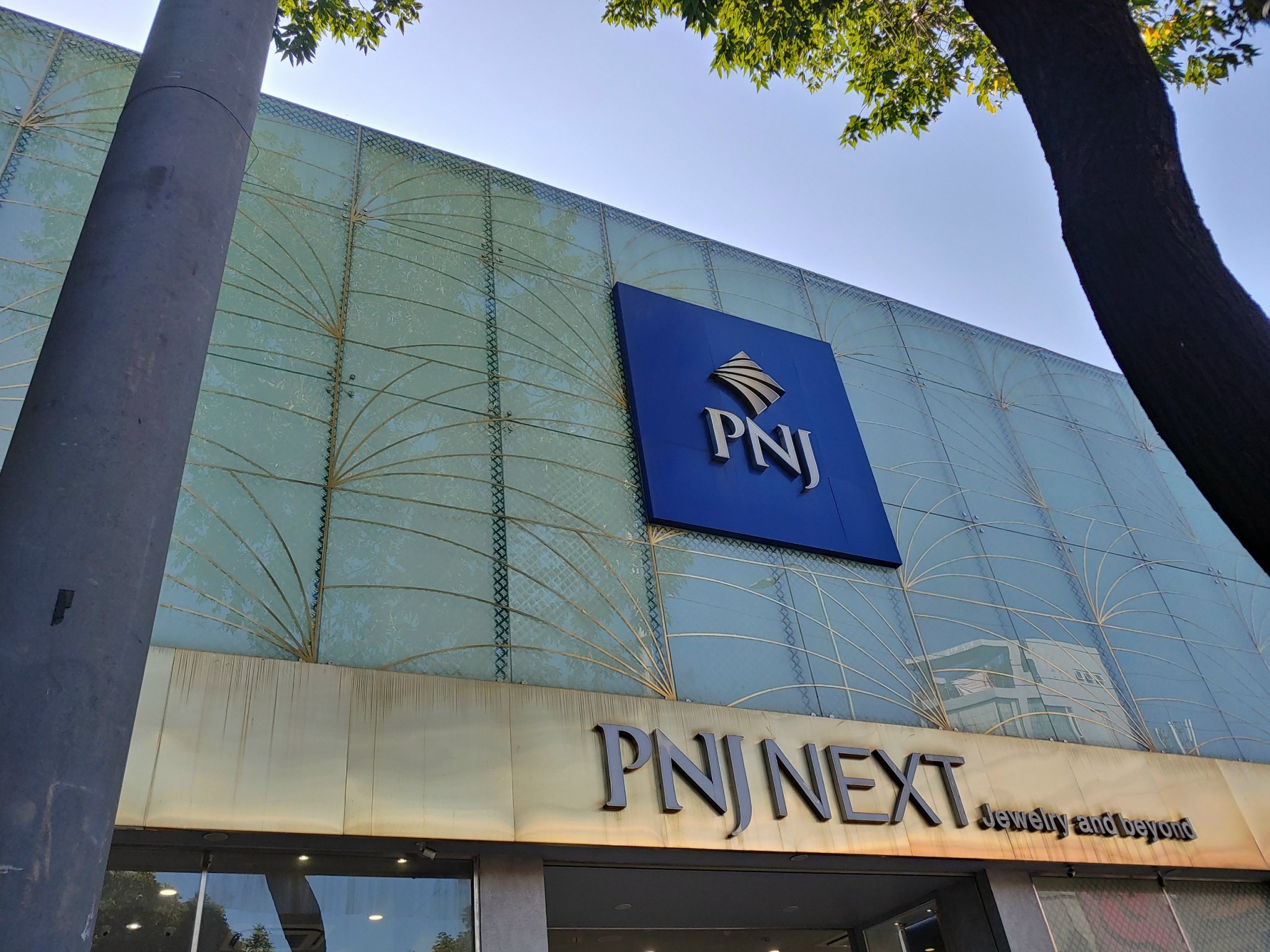 PNJ góp vốn vào một công ty startup cầm trang sức - Ảnh 1.