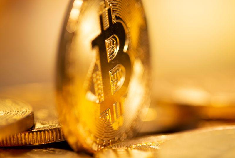 Bitcoin vượt mốc 30.000 USD - Ảnh 1. Bitcoin vượt mốc 30.000 USD - Ảnh 1.