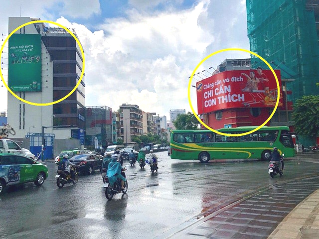 Baemin, Gojek tung màn đối đáp quảng cáo 'cực chất' tại Ngã sáu Cộng Hòa - Ảnh 2. Baemin, Gojek tung màn đối đáp quảng cáo 'cực chất' tại Ngã sáu Cộng Hòa - Ảnh 2.